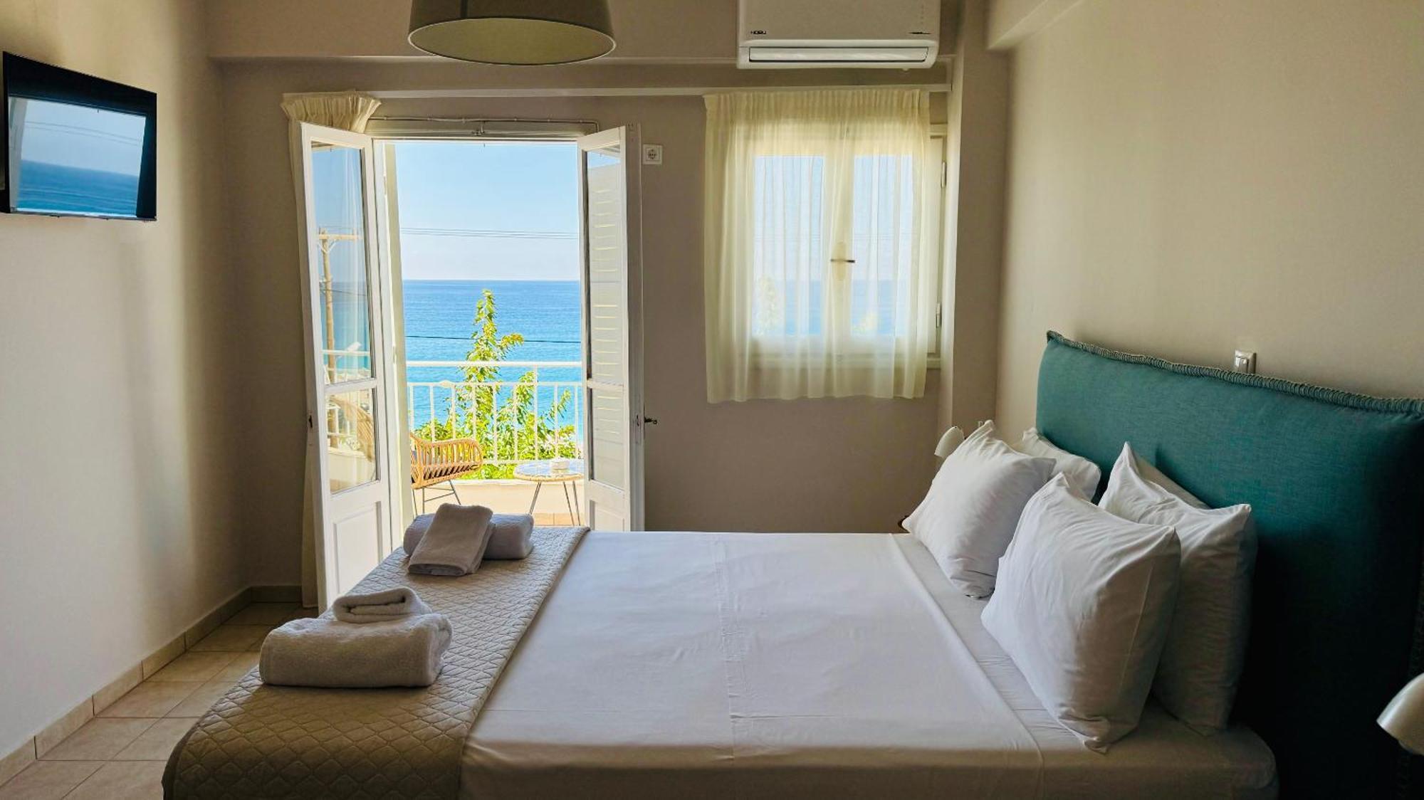 Monato Luxury Apartments Áyios Nikítas エクステリア 写真
