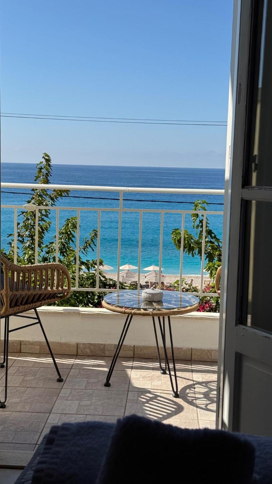 Monato Luxury Apartments Áyios Nikítas エクステリア 写真